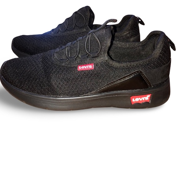 EUC Levi's Sunset Fly Women's Black Slip On Tennis Shoes - Picture 3 of 11